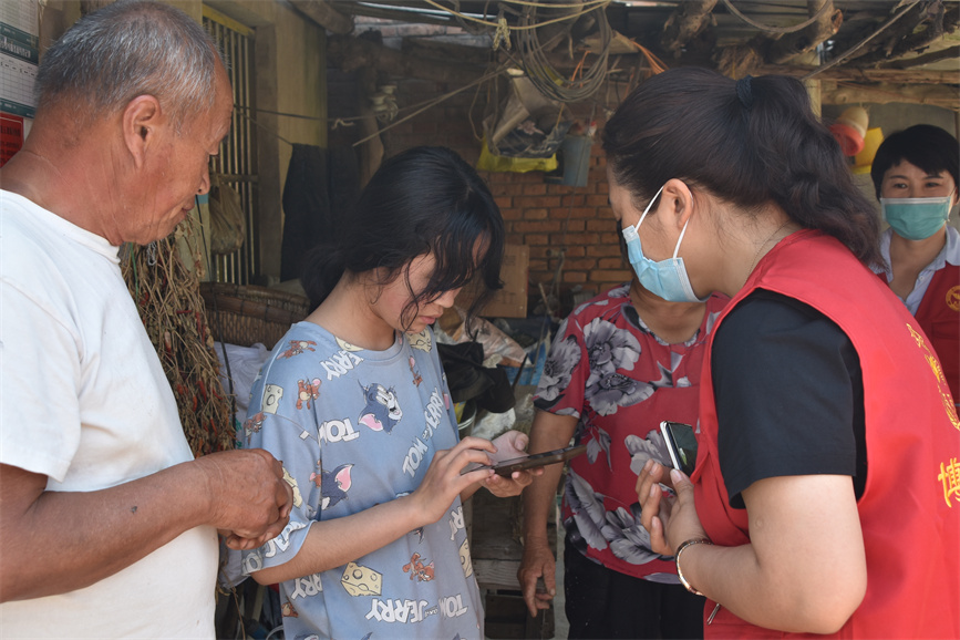 商丘市博爱联合会为17个孩子找到了爱···