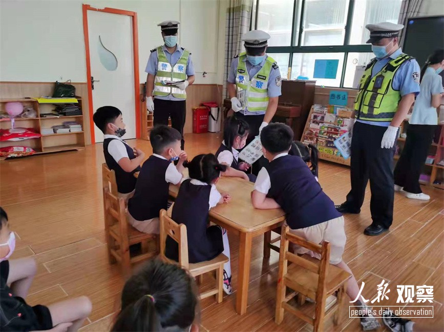 商丘交警博爱中队走进辖区校园